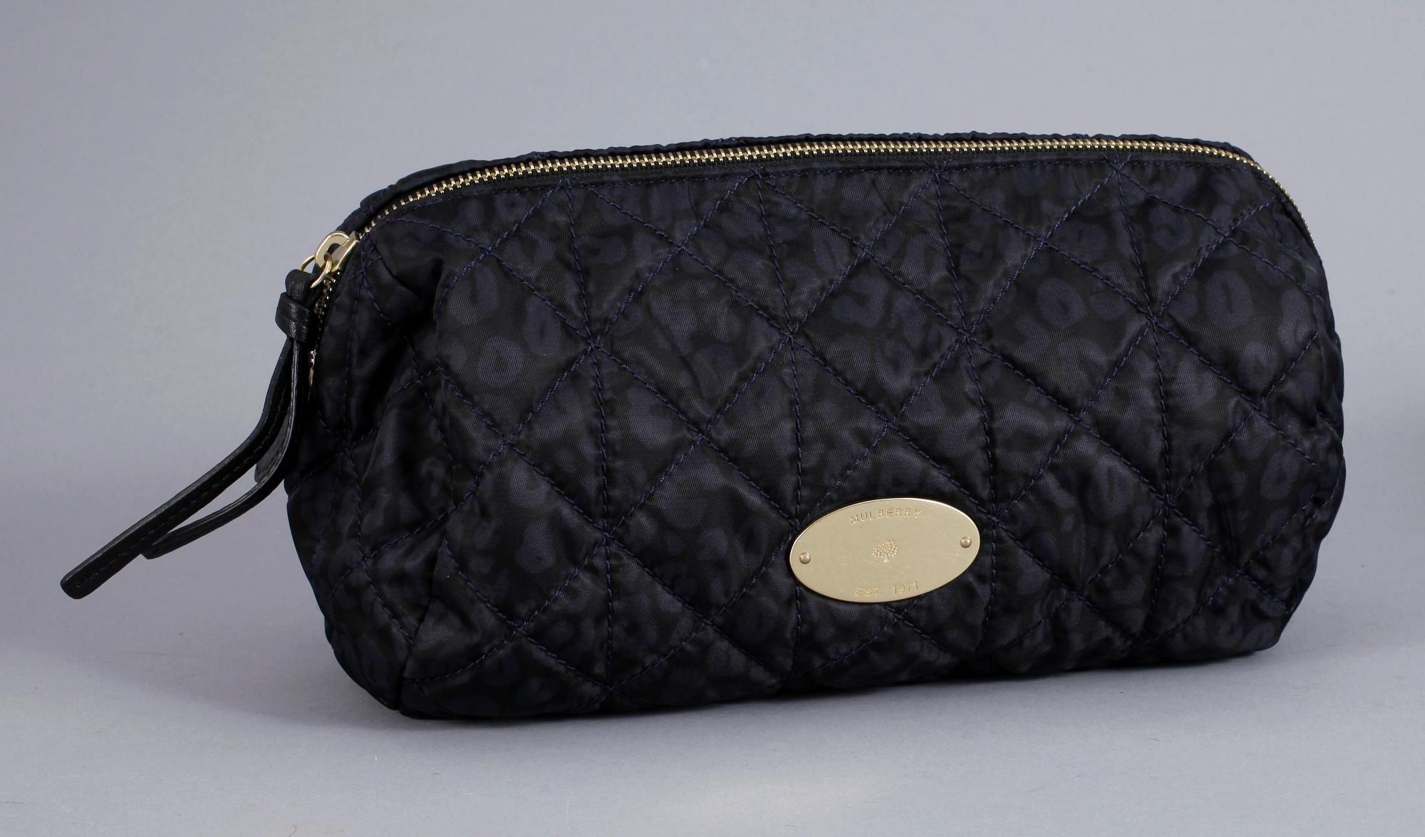 A toilet- and a make-up bag by Mulberry, "Rosie".