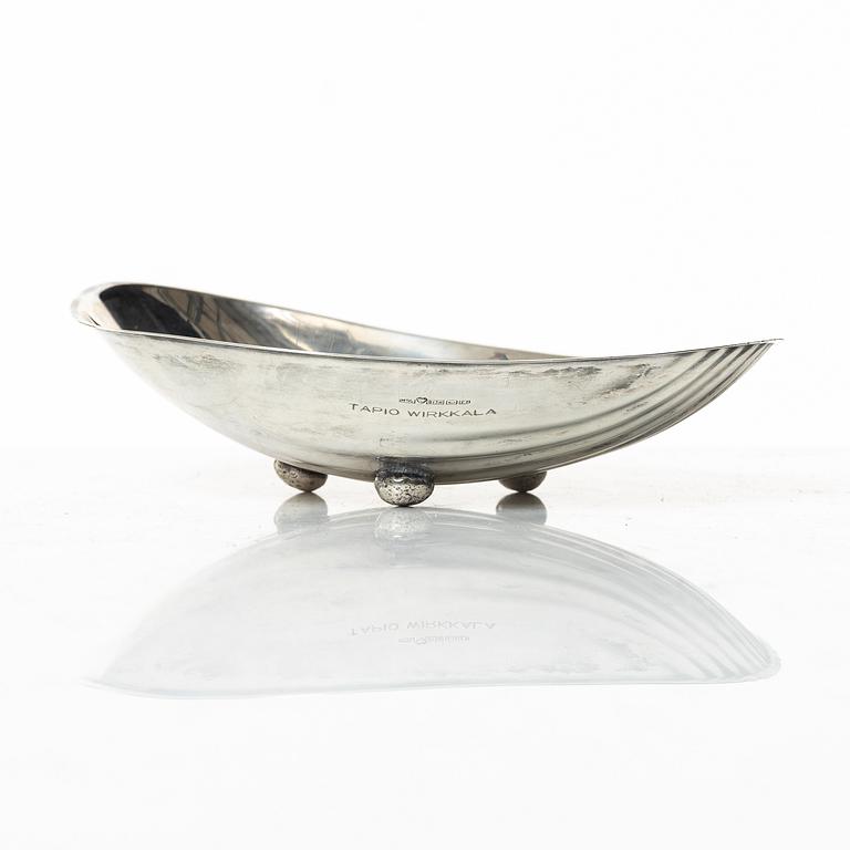 Tapio Wirkkala, a silver bowl, Hopeatehdas Oy Helsinki 1960.