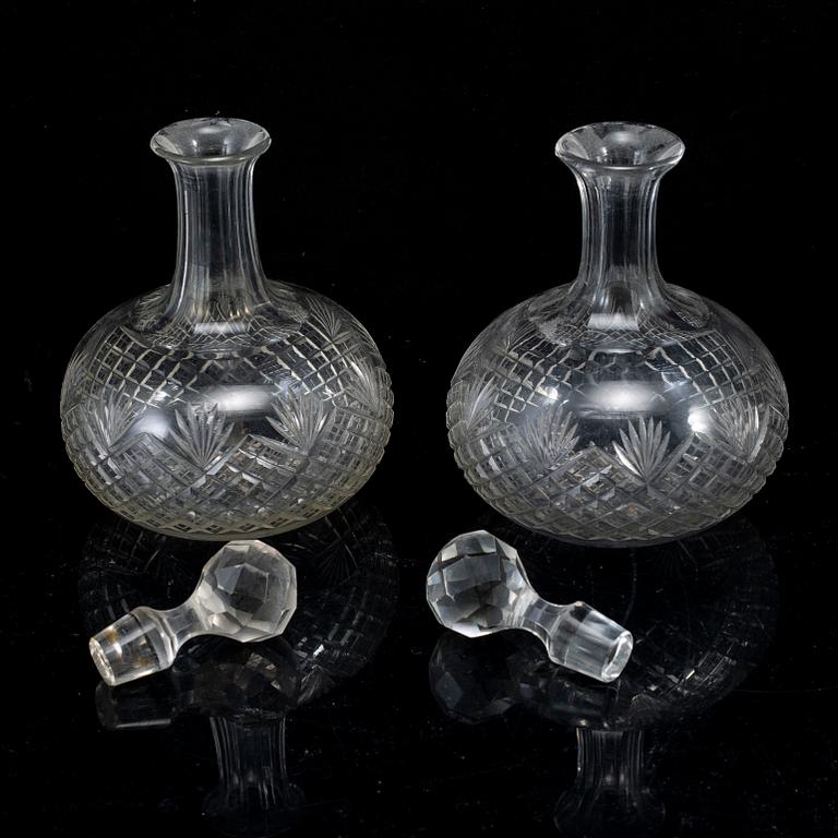 KARAFFER, fyra stycken, glas. 1900-tal.