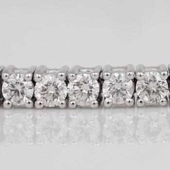 A brilliant-cut diamond bracelet. Total gem-weight 3.01 cts, accordning to engraving.