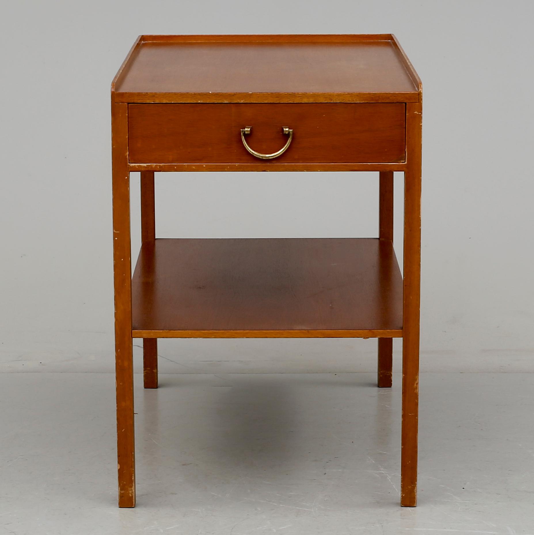 SÄNGBORD, modell 914. Josef Frank, Firma Svenskt Tenn, 1950-/60-tal.
