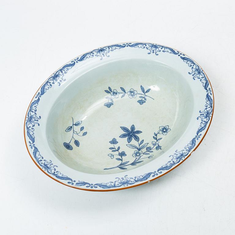 A 91 piece "East India" dining service, Rörstrand.