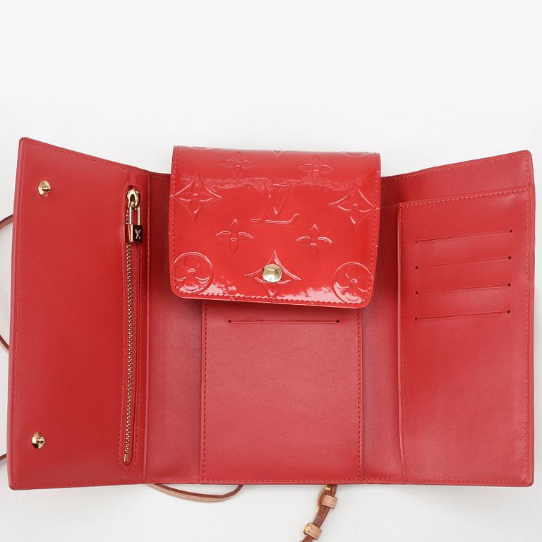 LOUIS VUITTON, a red vernis wallet / travel wallet, "Walker".