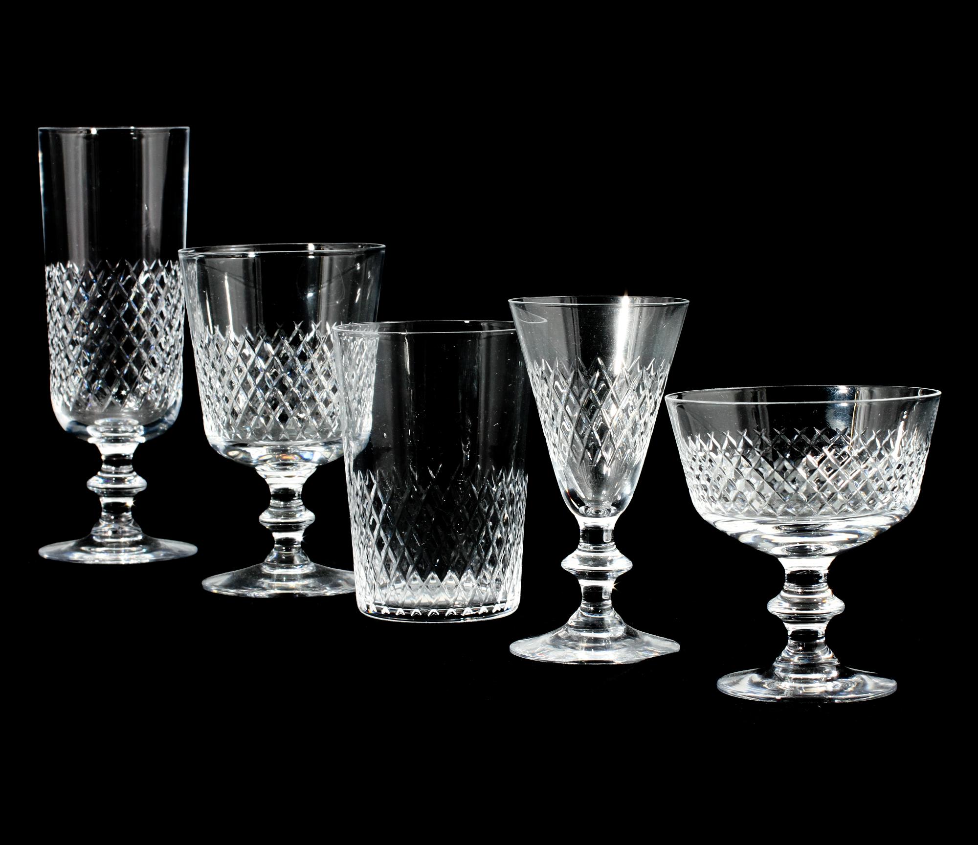SERVISDELAR, 48 st, glas, "Diamant", Vicke Lindstrand, Kosta, 1900-talets andra hälft.
