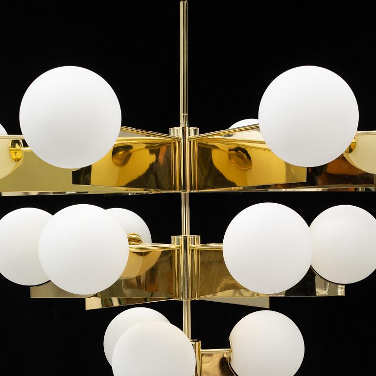 TOM DIXON,