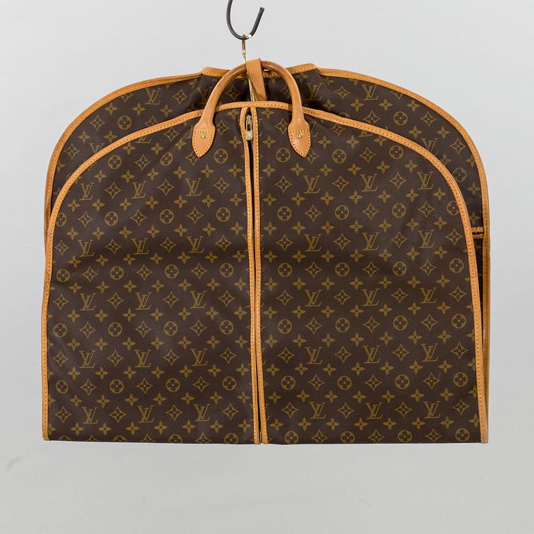 LOUIS VUITTON, "Garment Cover", resegarderob.