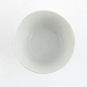 A porcelain bowl, China, 20th century.