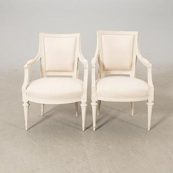 Armchairs, ett pair, late Gustavian Stockholm work, early 19th century.