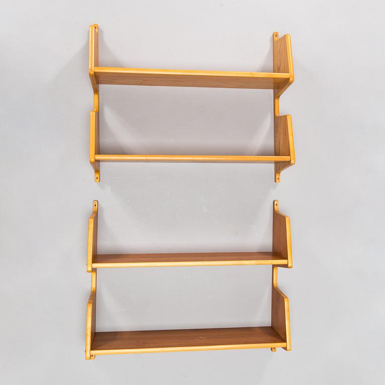 Seinähyllyjä, 2 kpl, 1900-luvun puoliväli.