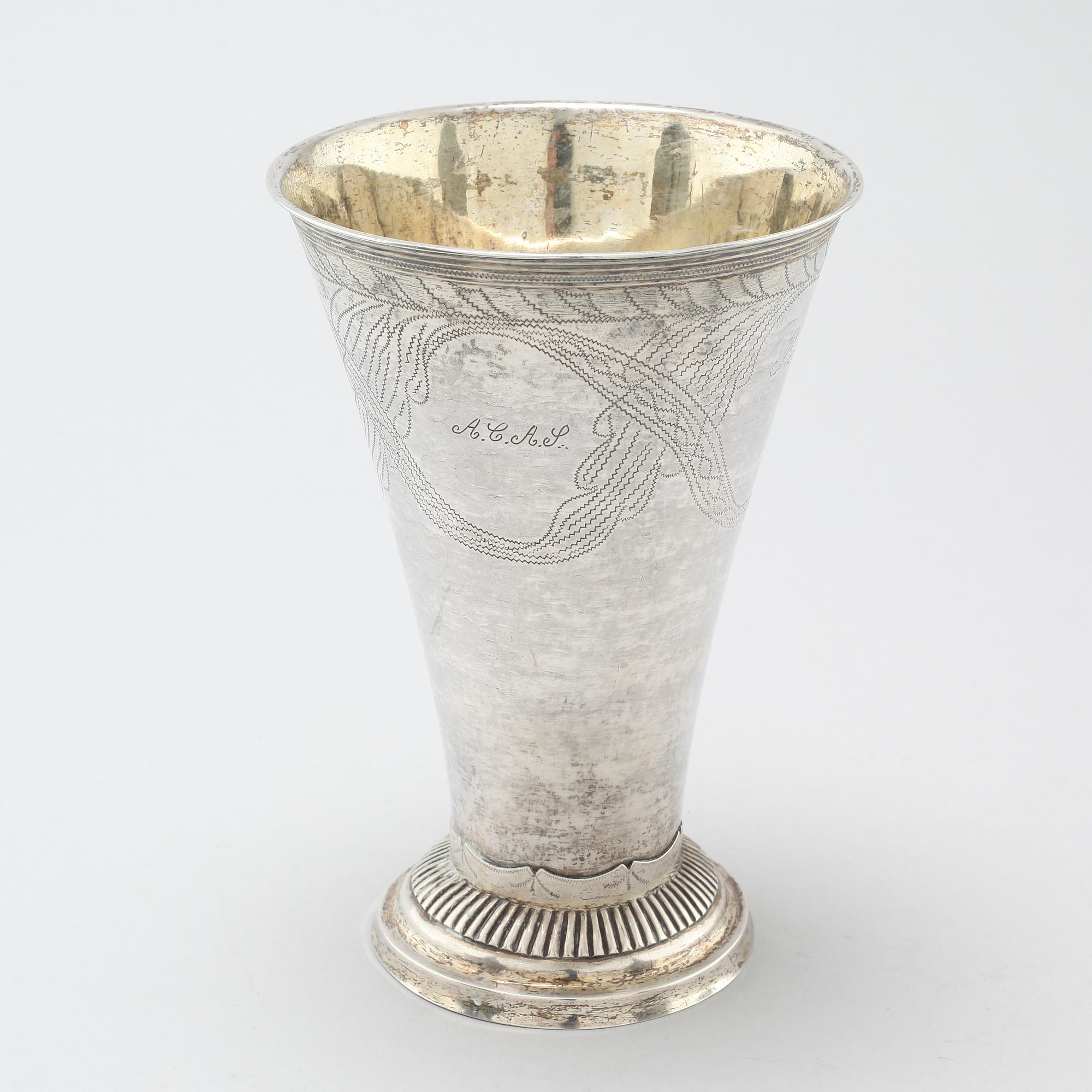 A silver beaker by Anders Pihlgren, Östhammar, 1806.