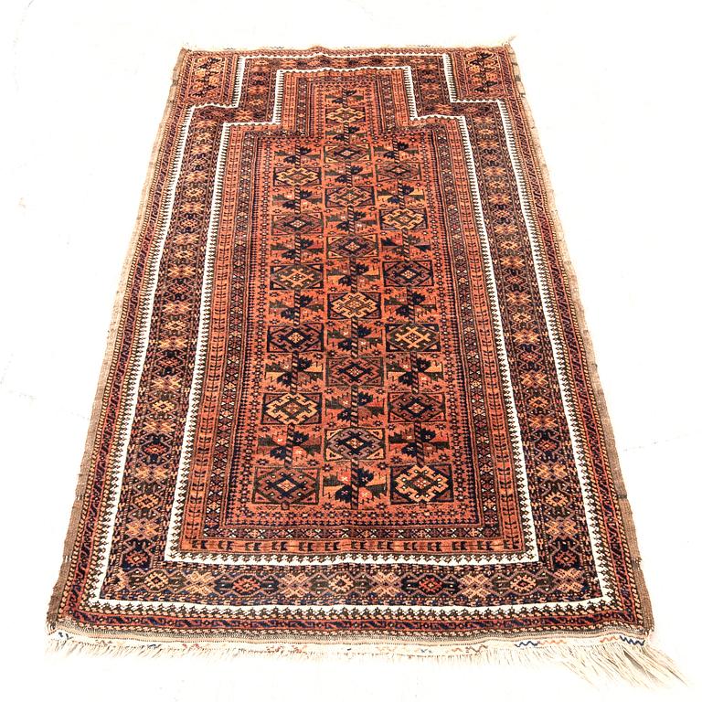 A semiantique Beludj carpet ca 178x92 cm.