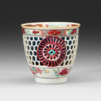 62. A famille rose and blue cup, Qing dynasty Qianlong (1736-95).