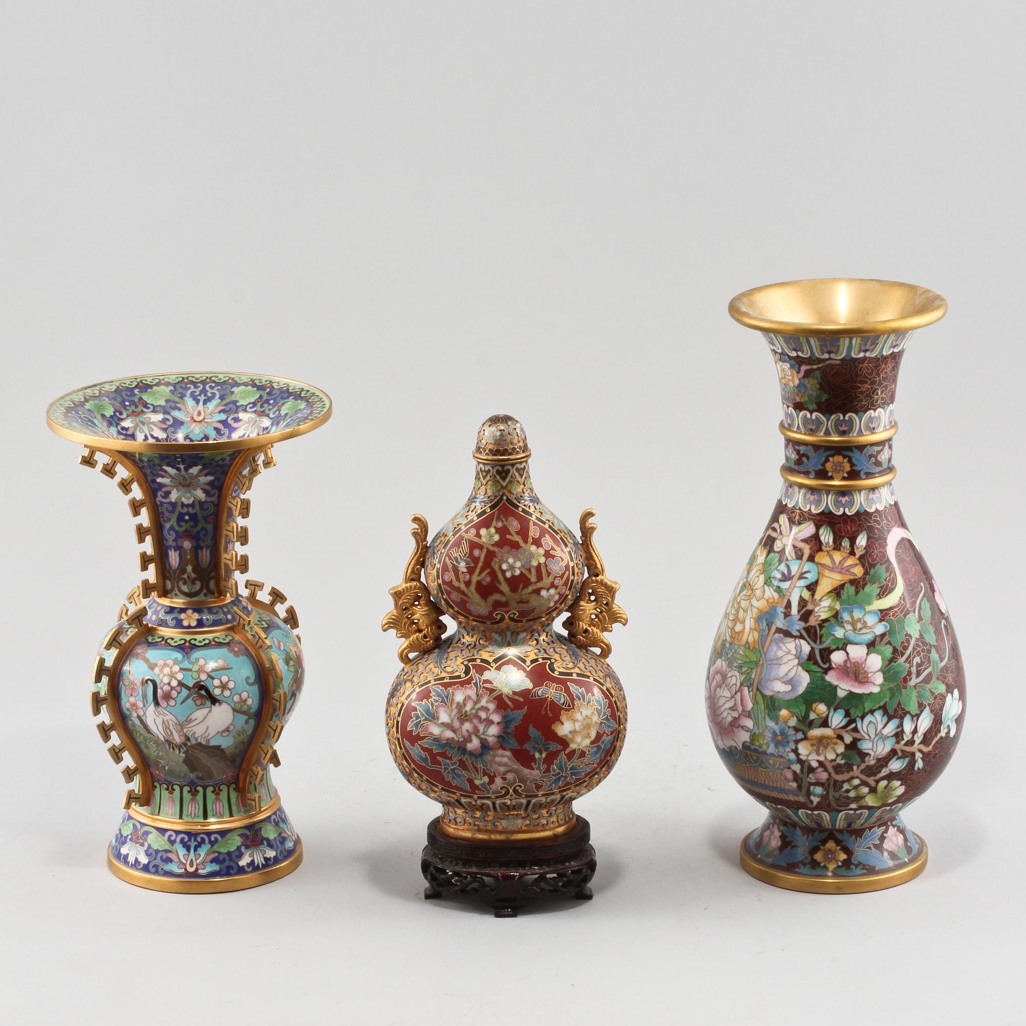 VASER, 3 st, cloisonné, Kina, 1900-tal.