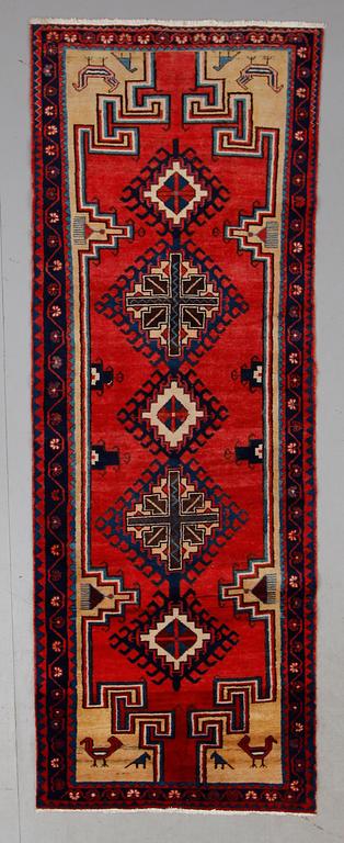 MATTA, Hamadan, ca 297 x 110 cm.