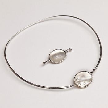 Vivianna Torun Bülow-Hübe, a sterling silver and mother of pearl necklace and brooch, executed in her own workshop, 1970-80's.