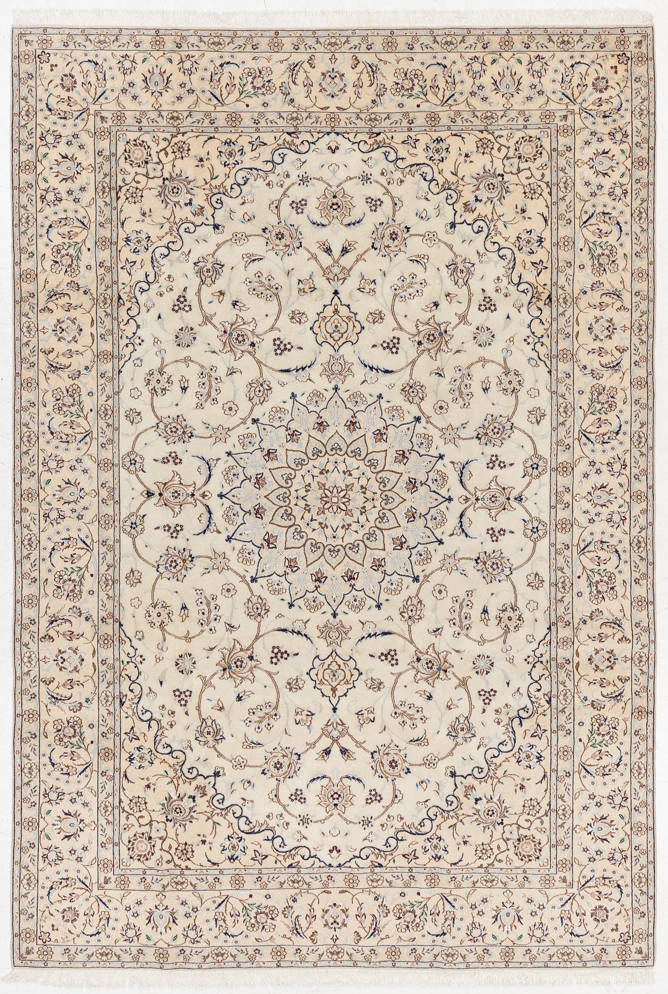 Rug, Nain, approx. 310 x 210 cm.