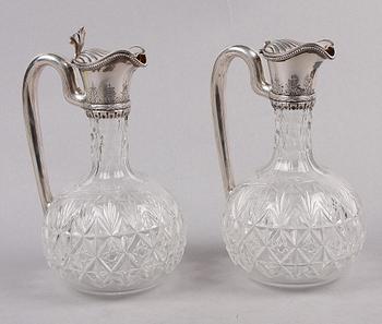 KARAFFER, ett par, glas och silver, CG Hallberg, Stockholm 1897.