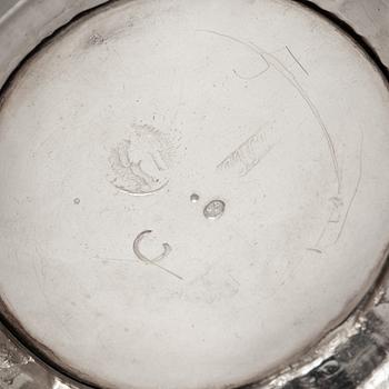BÄGARE, silver, Johan Hedman, Södertälje. 1761. Vikt c:a 60 g.