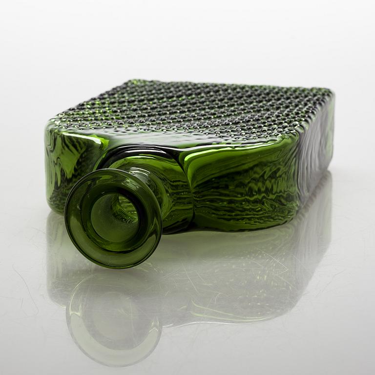 Nanny Still, A 15-piece "Flindari" glassware set, Riihimäen lasi 1964-1968.