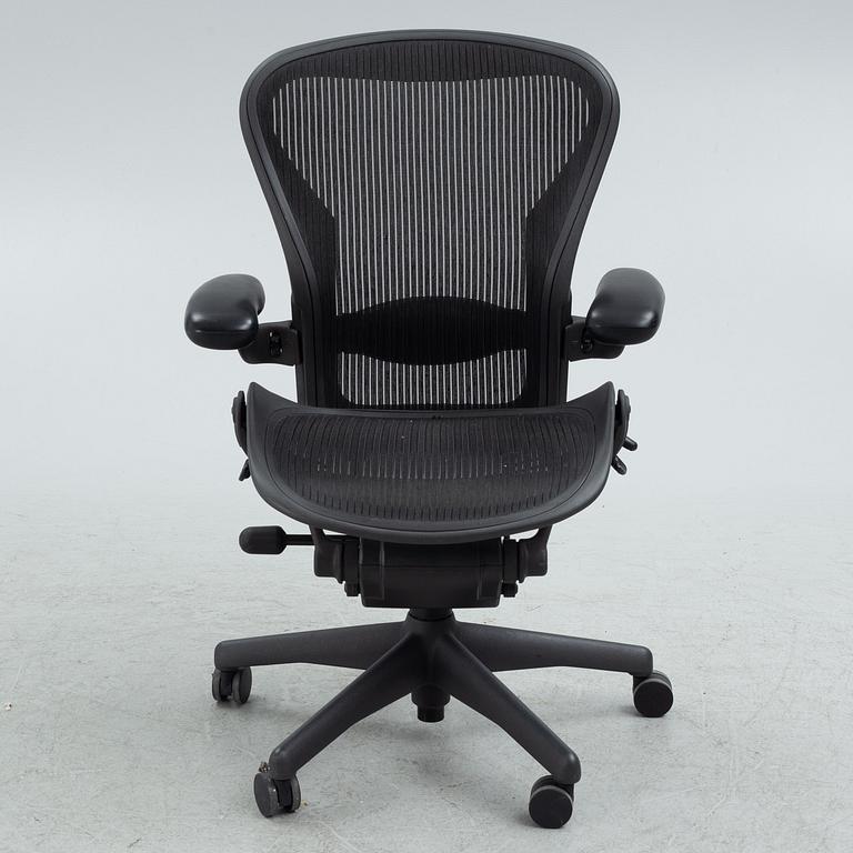 Don Chadwick/Bill Stump, skrivbordsstol, "Aeron", Herman Miller.