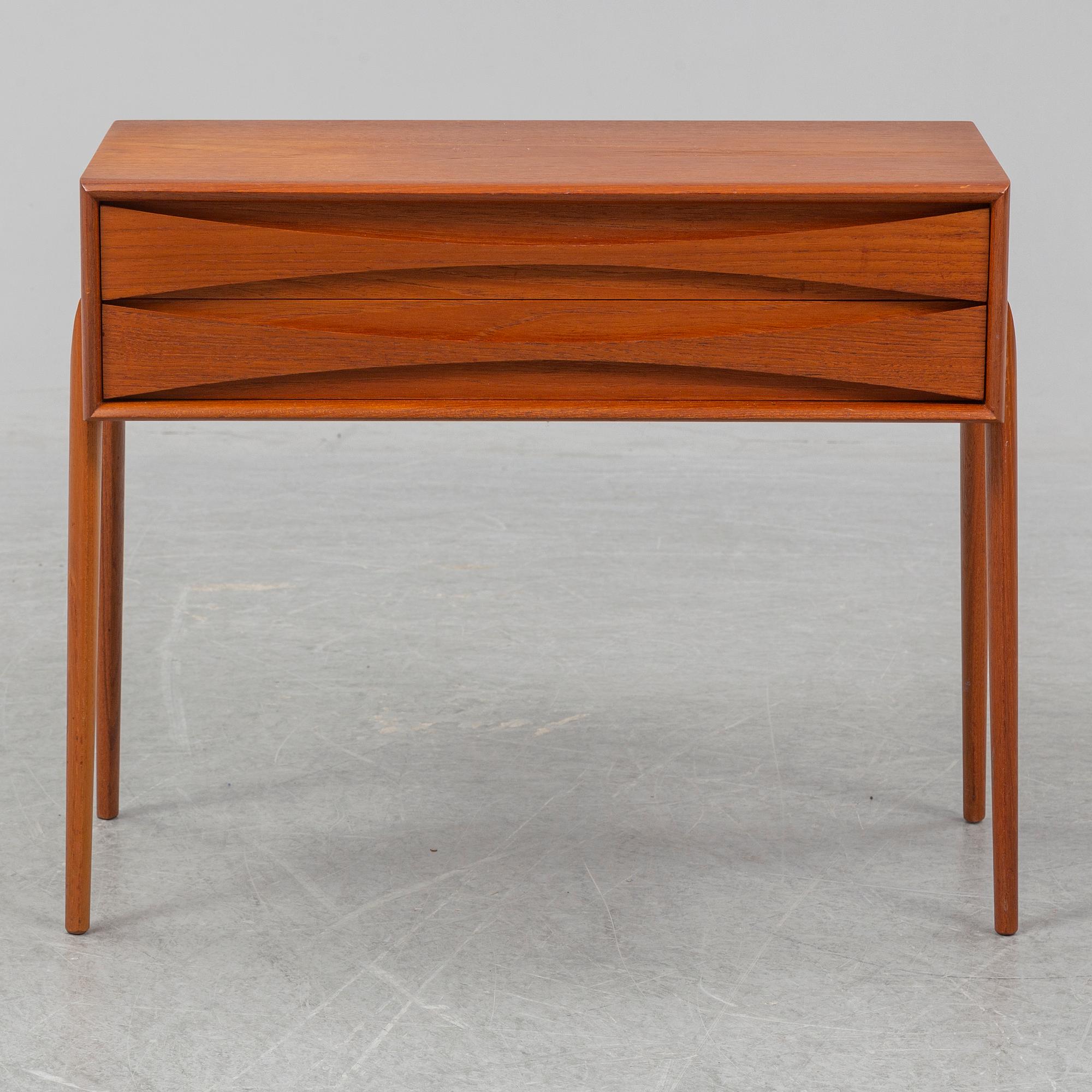 RIMBERT SANDHOLT, byrå, "GT 6835", AB Glas & Trä, 1900-talets andra hälft.