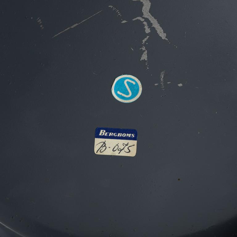 Eje Ahlgren, bordslampa, modell "B-075", Bergboms, Malmö, 1960-70-tal.