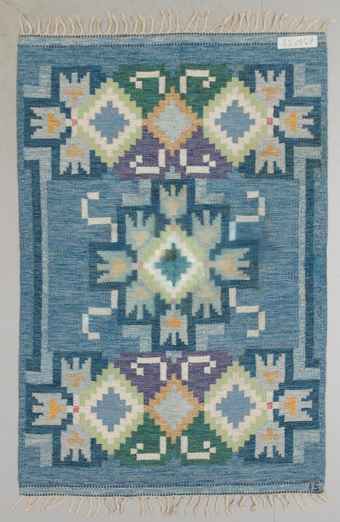 MATTA, rölakan, Ingegerd Silow, signerad IS. Ca  201 x 135 cm.