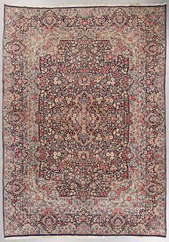 MATTA, Kirman, 1900-talets andra hälft, 335x240 cm.