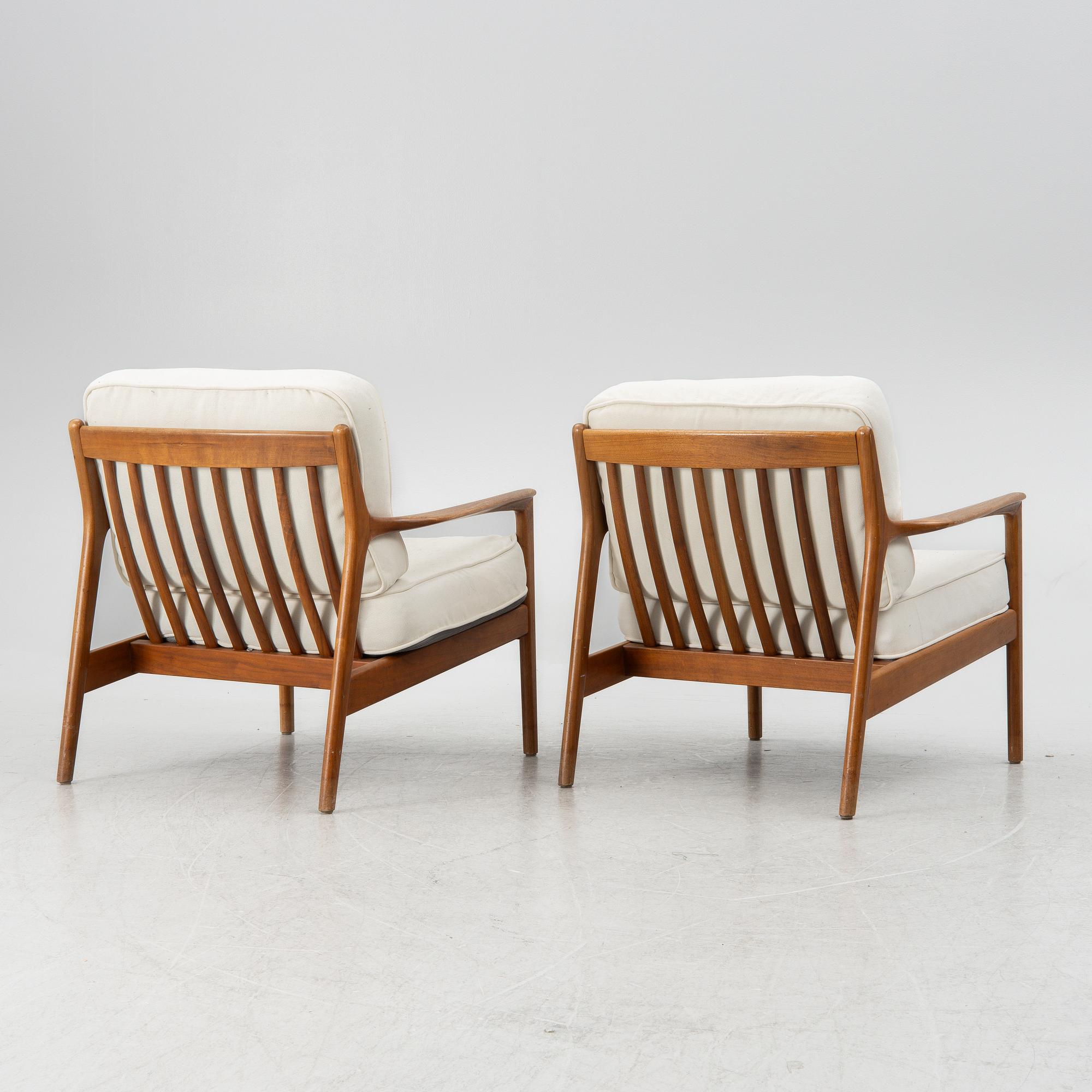 Folke Ohlsson, a pair of "USA 75" armchairs, Dux 1960s.