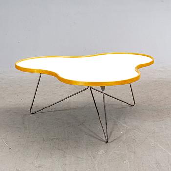Christine Schwarzer, soffbord, ”Flower”, Swedese 2000-tal.