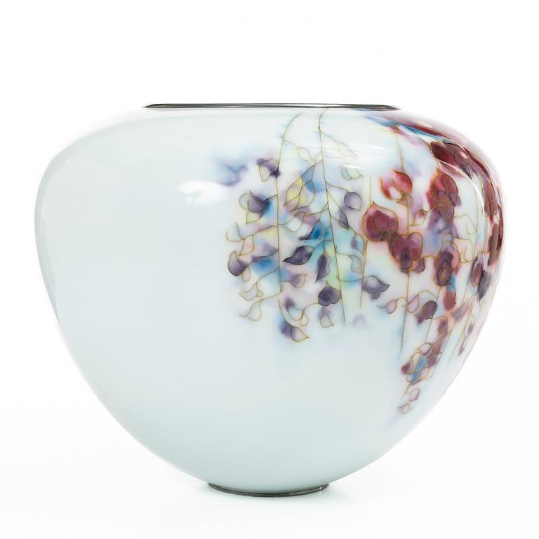 An emanel 'Shippo ware' vase, Ando Jubie studio mark, Japan, Meiji (1868-1912) or early Taishō (1912-1926).