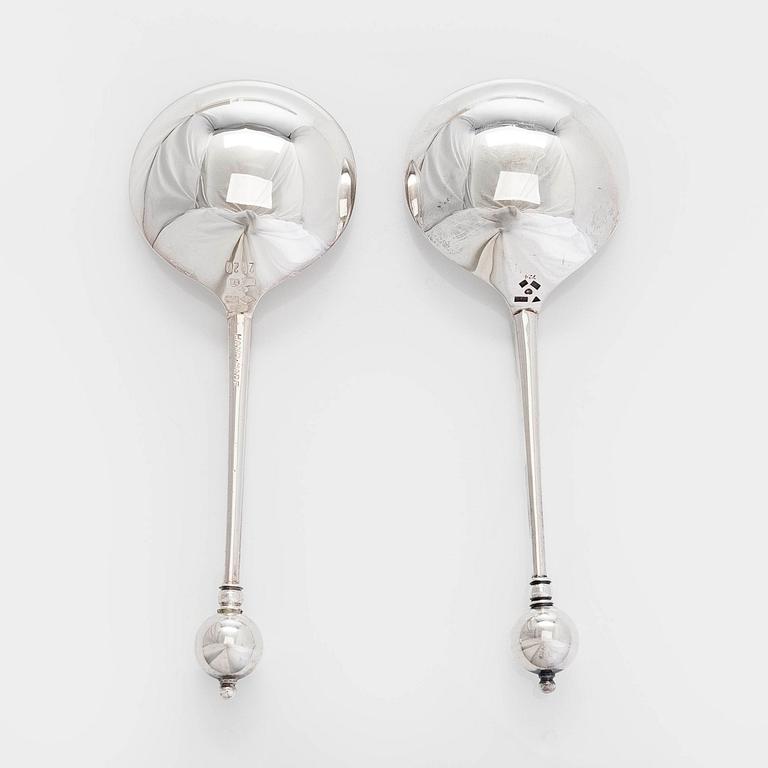 Tillander, a 2 piece-set of sterling silver vodka spoons, Helsinki 1972 and 1977.
