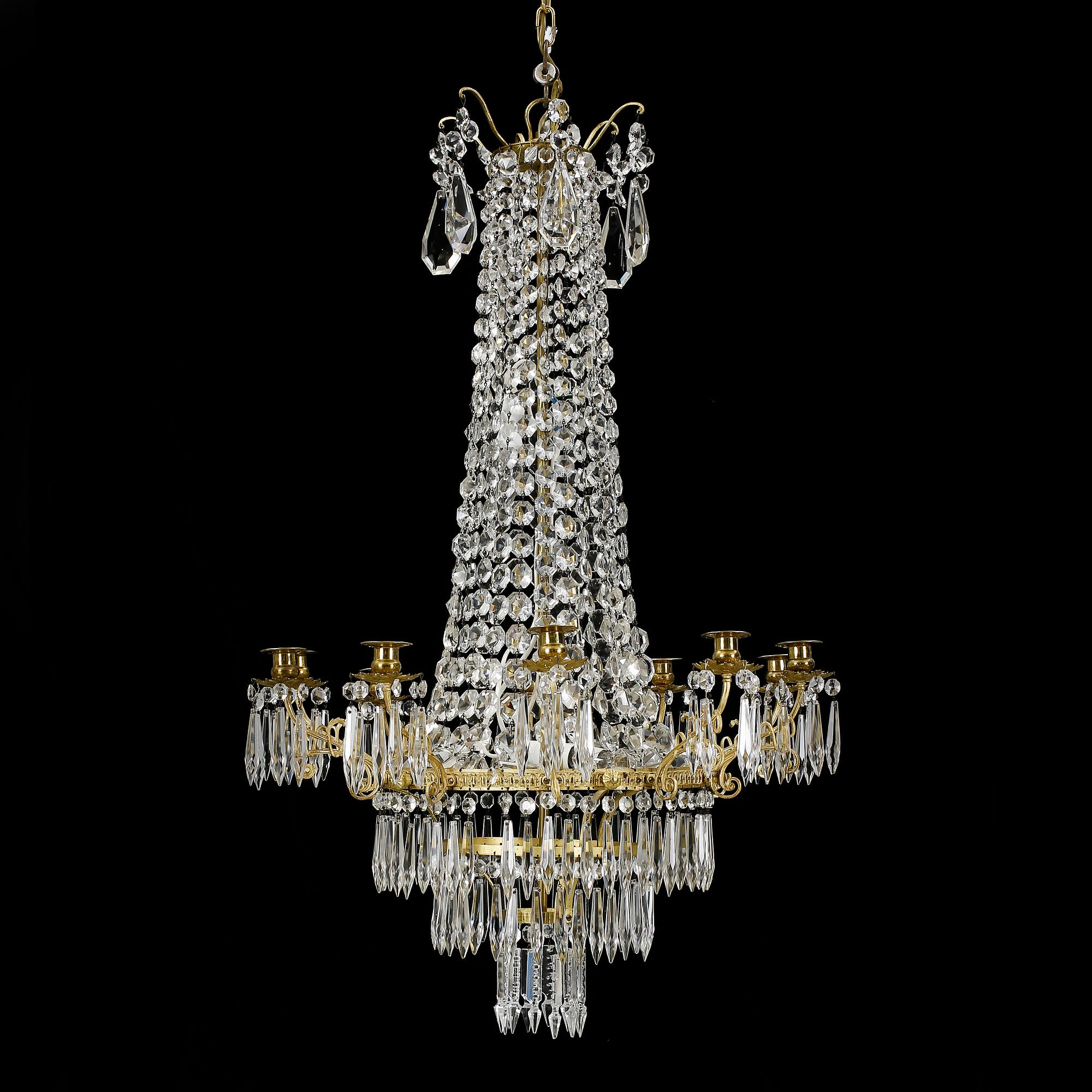 LJUSKRONA, oscariansk, 1800-talets slut. Höjd ca 90 cm.