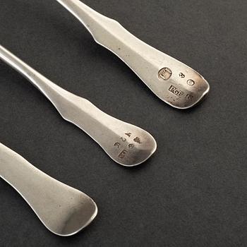 TESKEDAR, 17 st, silver. Bl a Petter Gillberg, Varberg 1791.