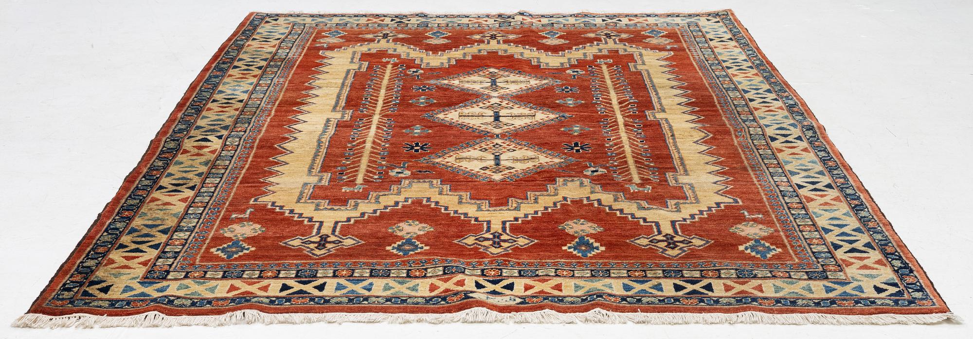 Matta, orientalisk, ca 290 x 204 cm.