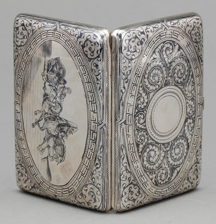 CIGARETTETUI. Ryssland. Otydl stmpl. 1896-1908. Ca 190 g.