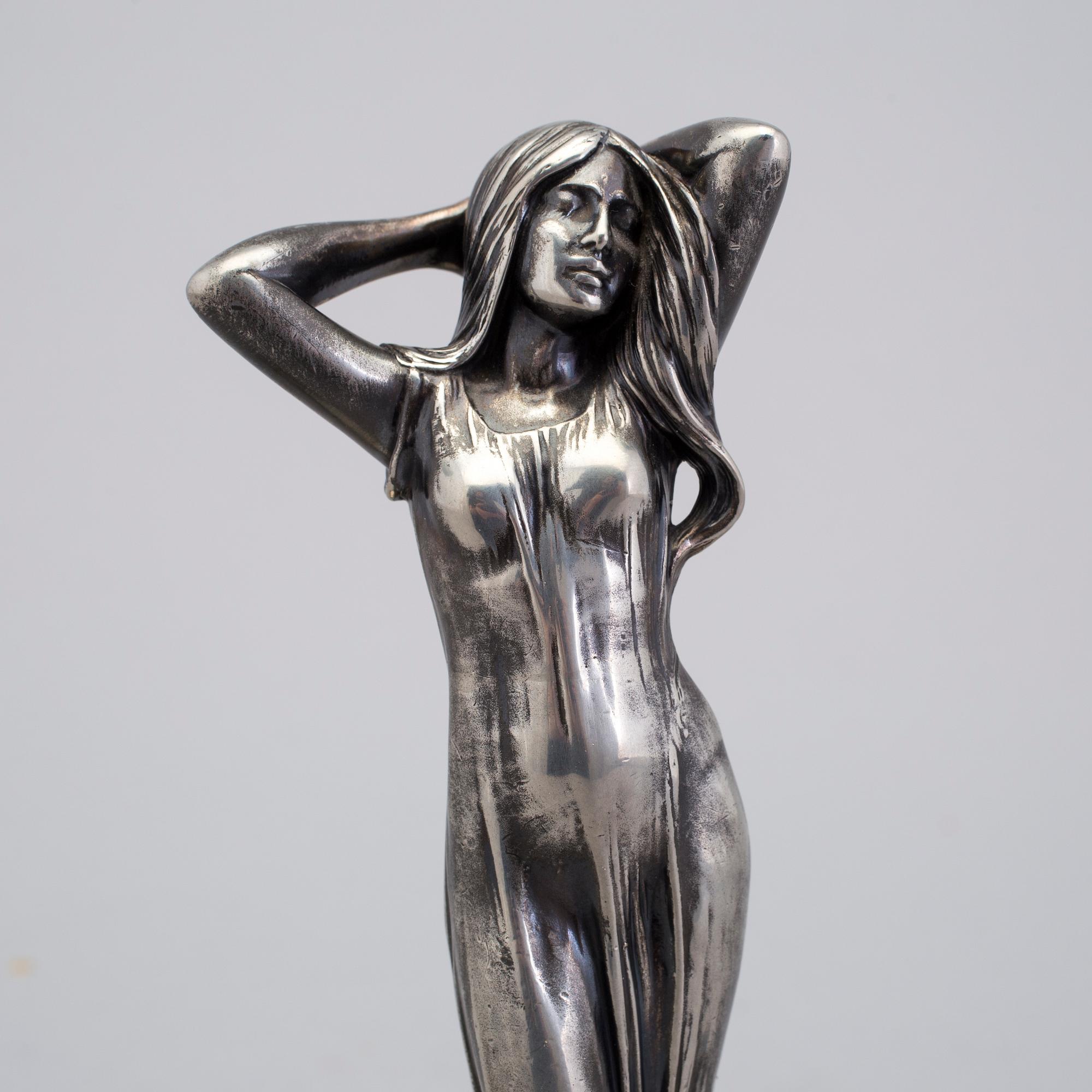 A bowl by WMF/Würtembergische Metallwarenfabrik, Germany, early 20th century.