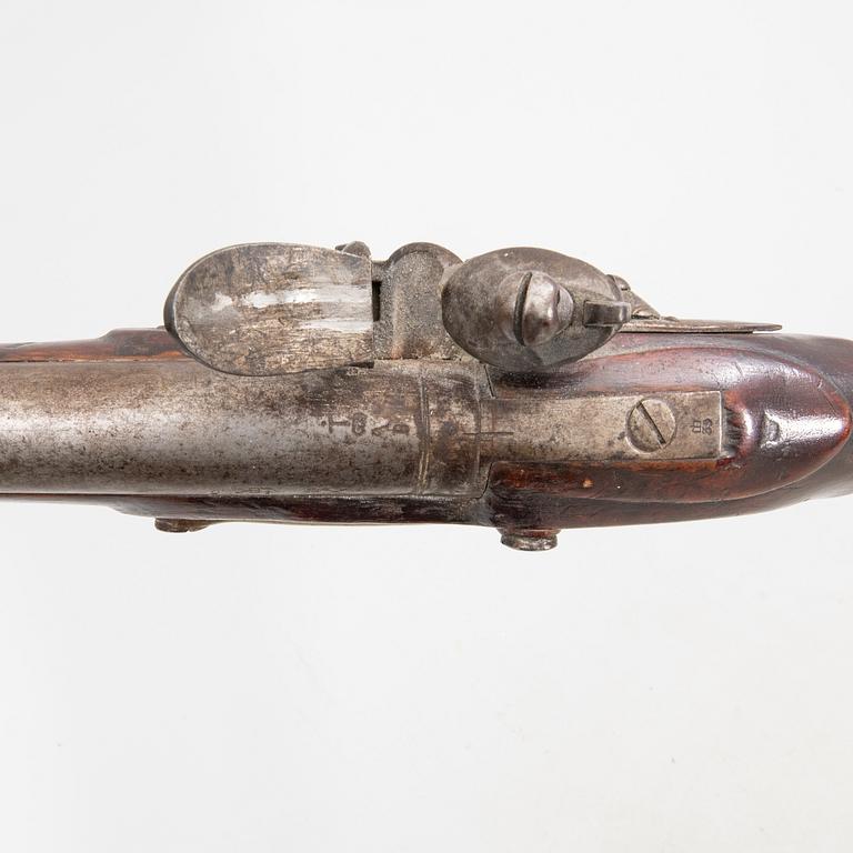 Flintlåsgevär med bajonett, Tower och I Salter, 1800-talets första hälft.