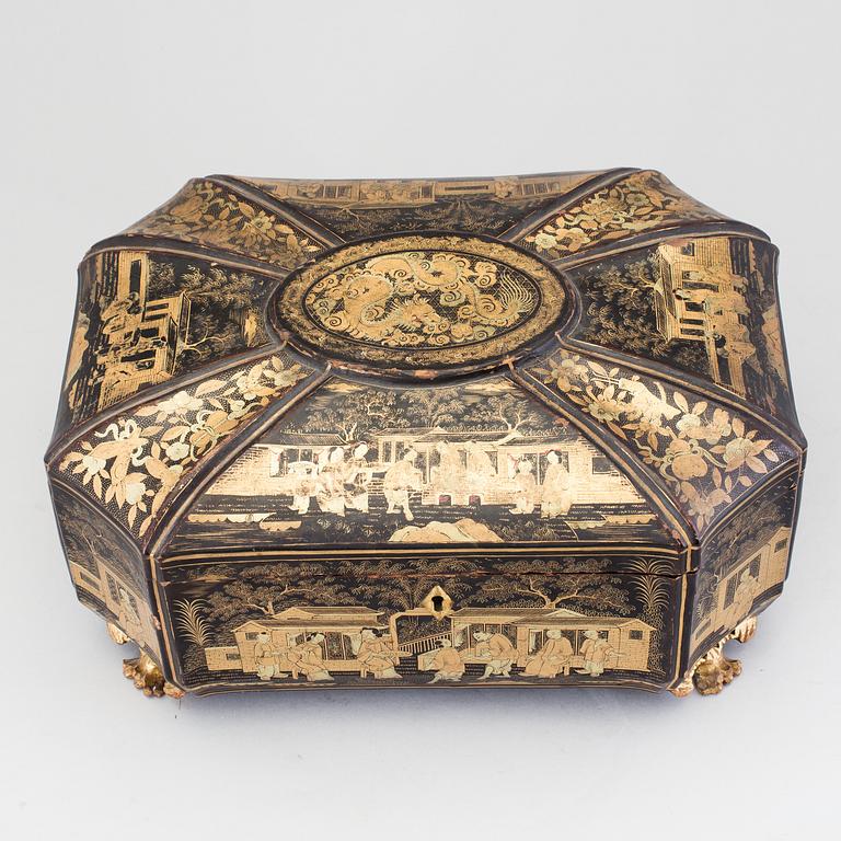 A CHINESE BLACK LACQUER BOX, 19th century.