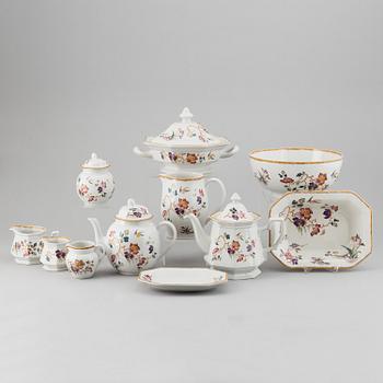 A part 'Devon Rose' dinner and coffee/teaservice, England, Wedgwood, designed 1971-1991 (68 pieces).
