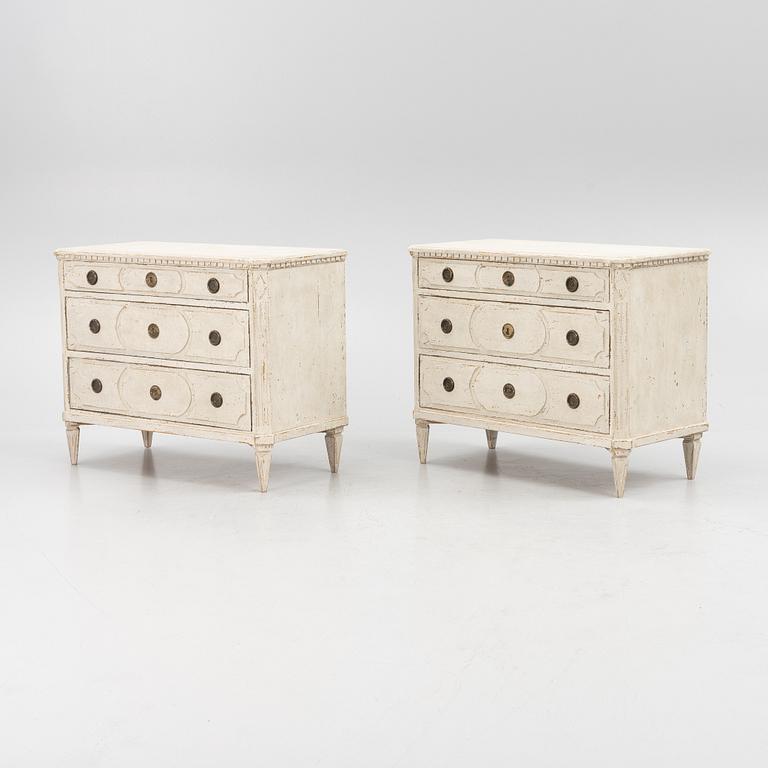 A pair of Gustavian style chests of drawers, late 19th century.