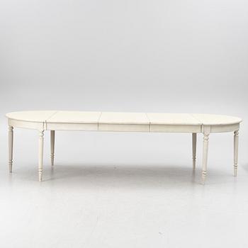 Dining table, late 19th century.