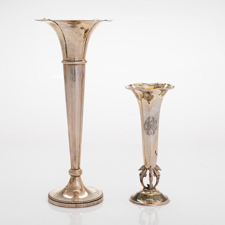 A set of two silver vases and a platter, Finnish hallmarks, 1928-29 and 1966.