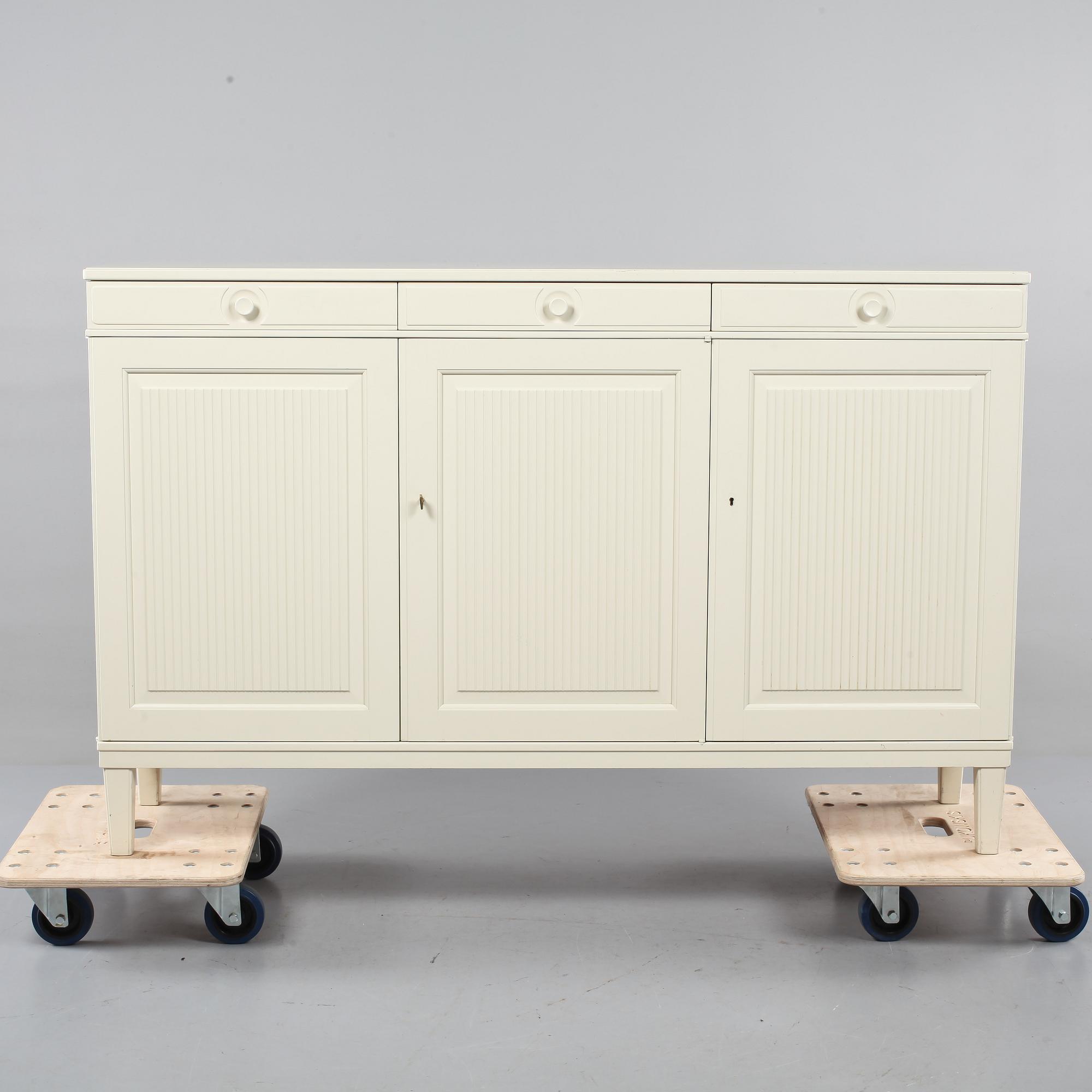 SIDEBOARD, "Herrgården", Carl Malmsten, 1900-talets andra hälft.