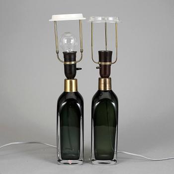 BORDSLAMPOR, ett par, glas, Carl Fagerlund, Orrefors.