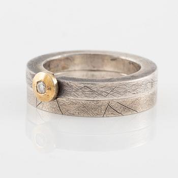 Pia Rauff, two rings in sterling silver set with a round brilliant-cut diamond.