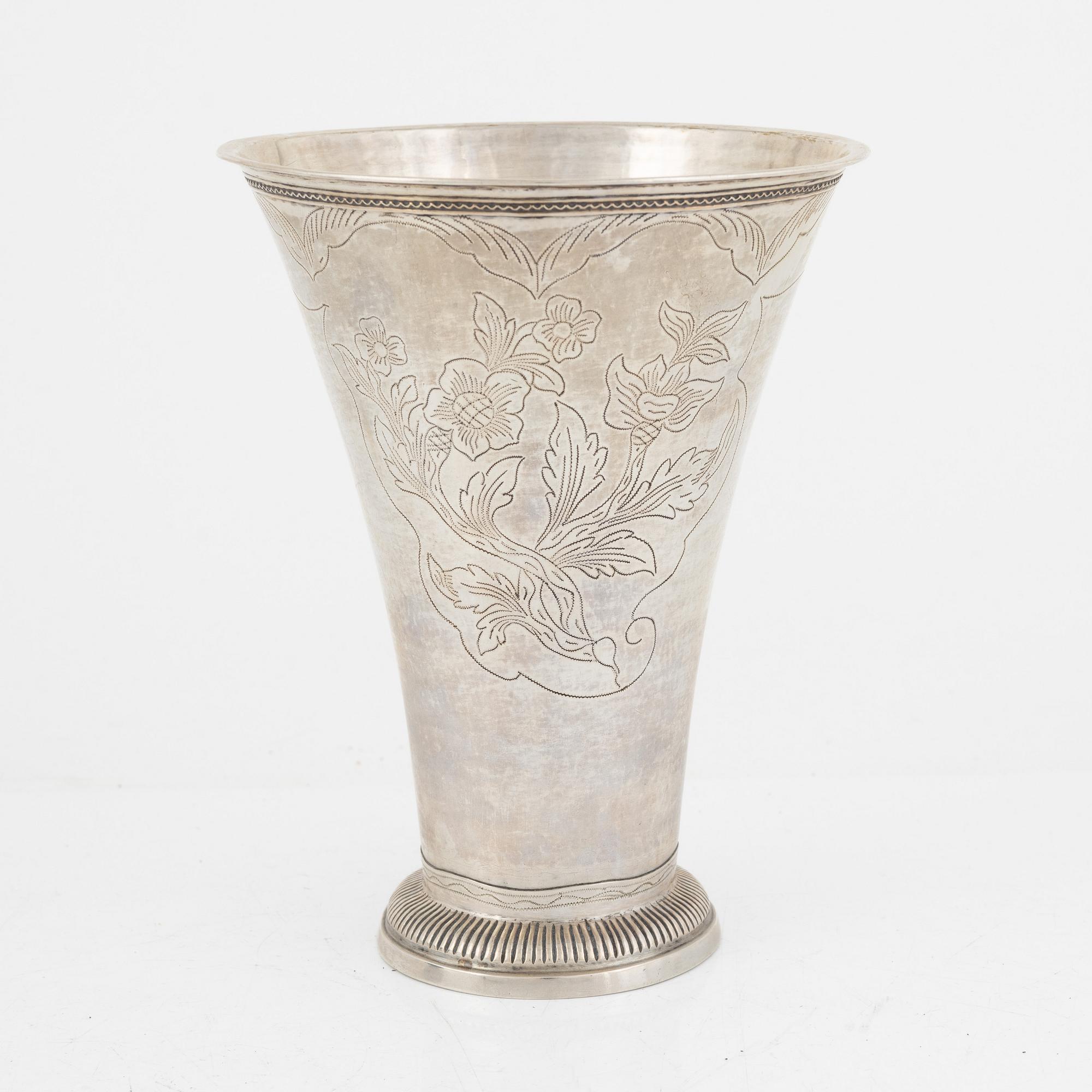 A Swedish silver beaker, mark of Petter Gillberg, Varberg 1787.