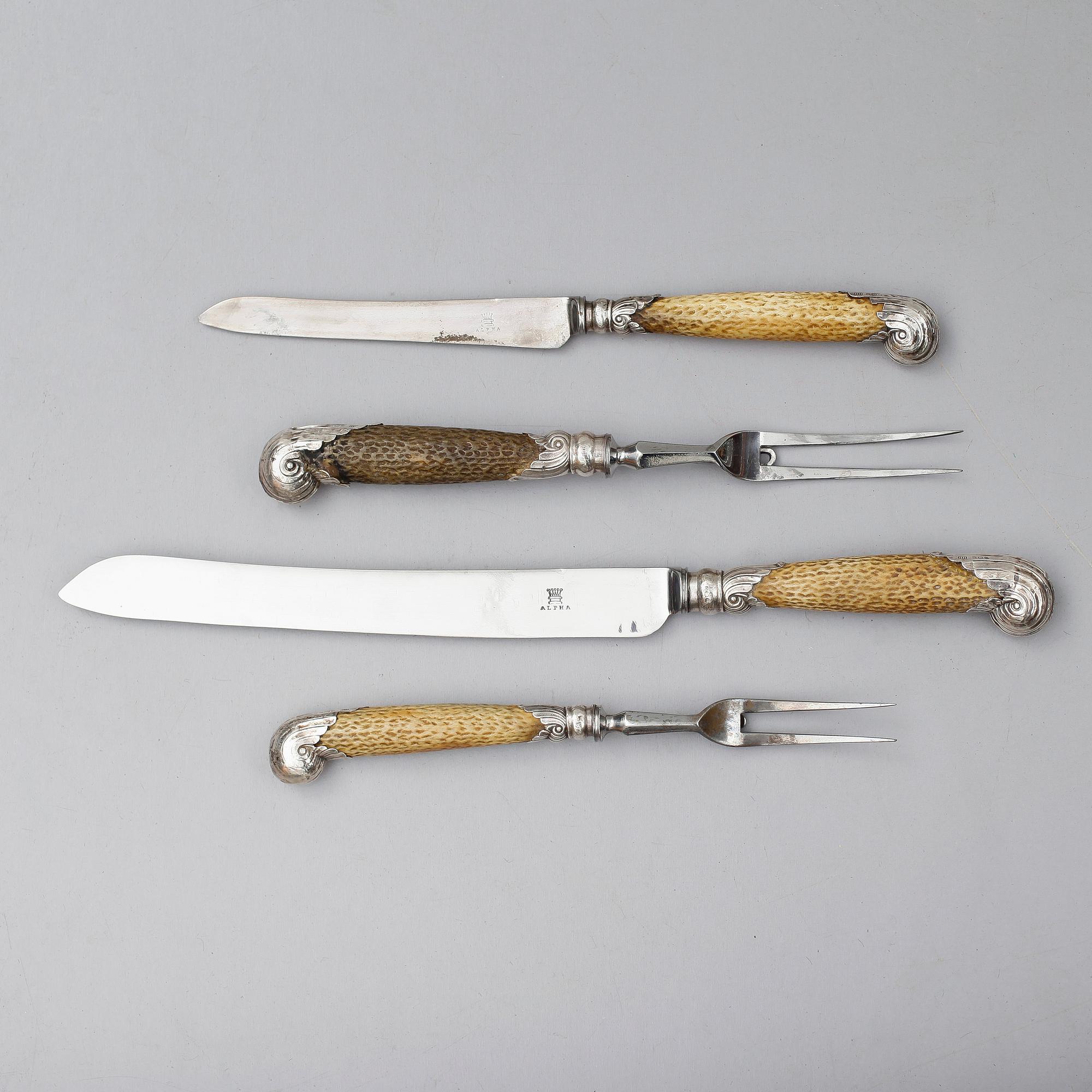 TRANCHERSET, 4 delar, beslag av silver, England, omkring år 1900.
