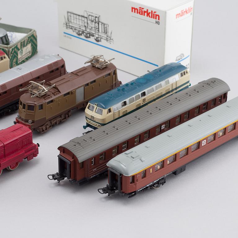 PARTI MODELLTÅG, 20 delar, bl.a Märklin och Lima, 1900-talets andra hälft / tidigt 2000-tal.
