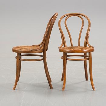 A set of six Thonet "Konsumstuhl Nr. 14" chairs fron the first half of the 20th century.
